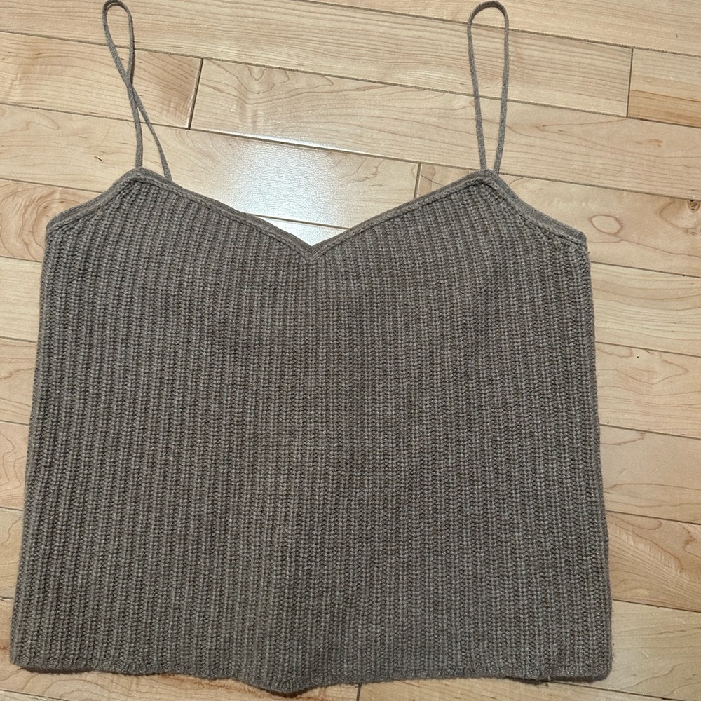 Theory knit cropped tank top size small